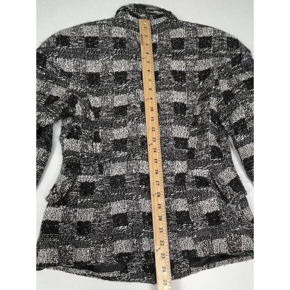 VTG ALBERTO MAKALI Womens SIZE 6 Black/White Tweed  JACKET Jewels Buttons *Flaw* - Picture 6 of 9